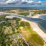 Strandblick - Dorf 1 01 *