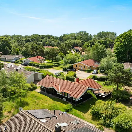 Strandblick - Dorf 1 01 Priwall