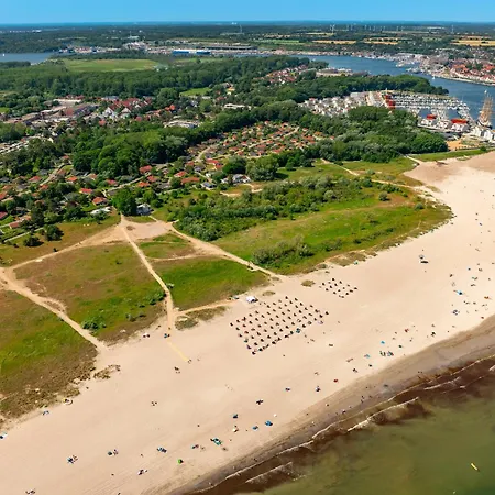 Strandblick - Dorf 1 01