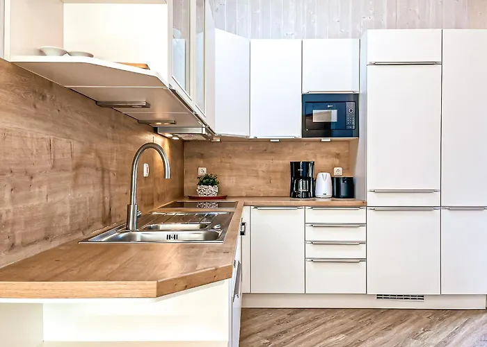 Strandblick - Dorf 1 01